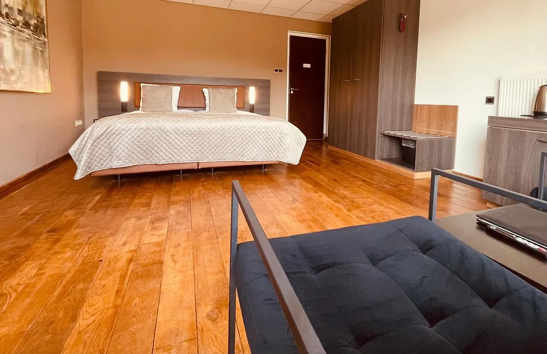 Hotel Rooms-1