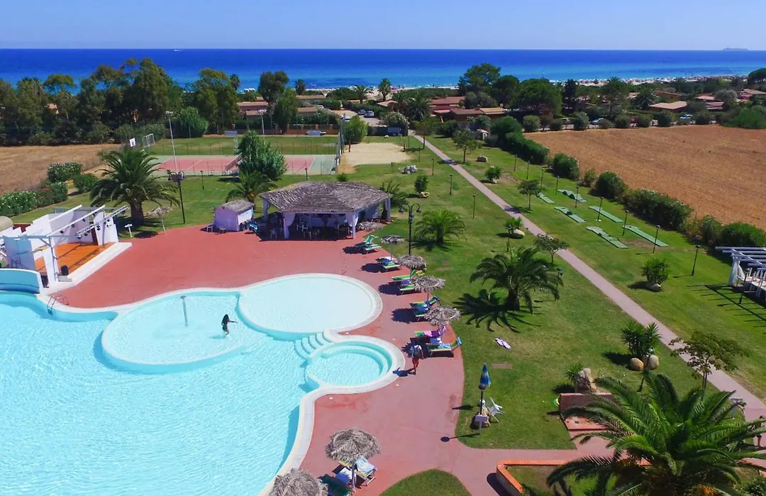 Rey Beach Club-1
