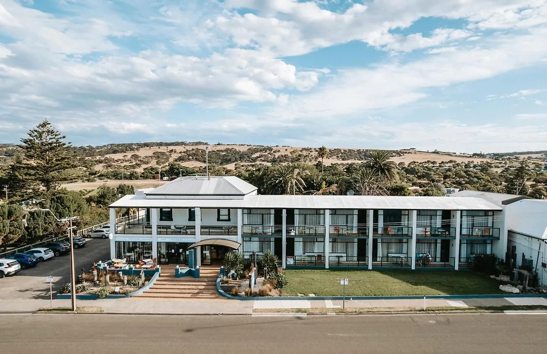 Seafront Hotel Kangaroo Island-1
