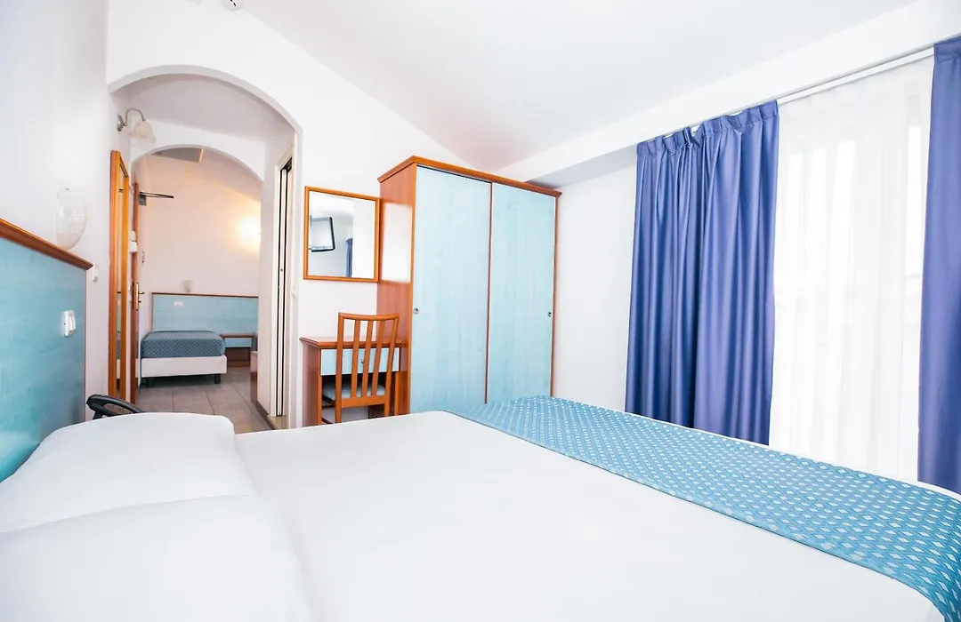 Hotel Brienz-1