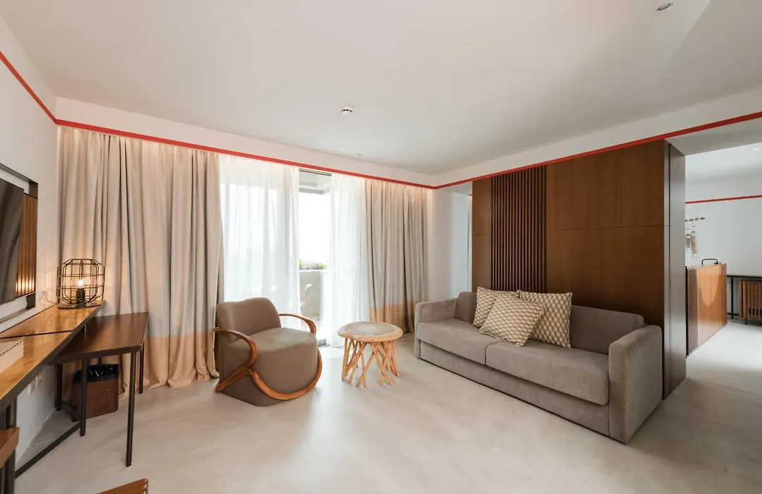 Folie Marine Hotel & Beach Club-1
