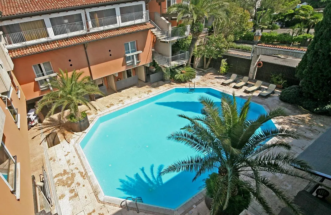 Hotel La Pauel-1