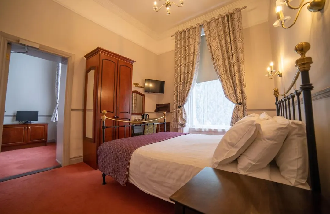 The Lansdowne Hotel-1