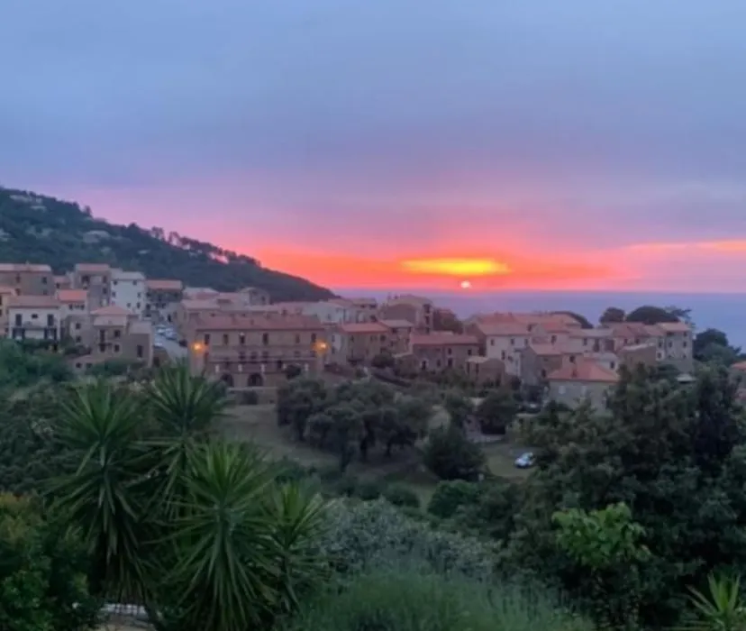 Hotel Les Calanques-1