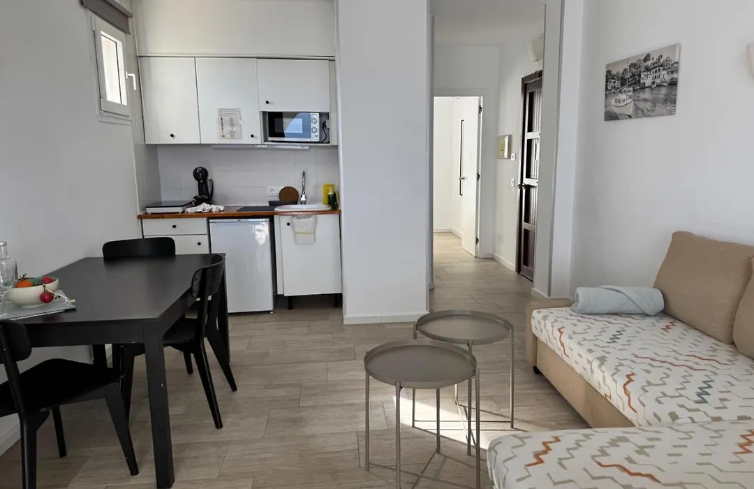 Orange Colom - Seaside Apartments-1