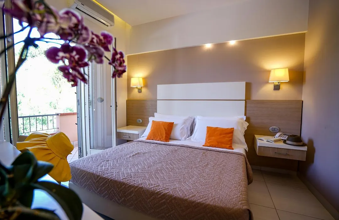 Hotel Villaggio Old River-1