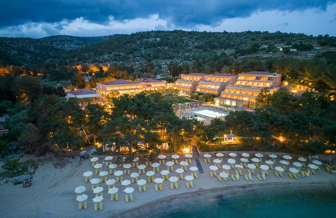 Royal Paradise Beach Resort & Spa (Adults Only)-1