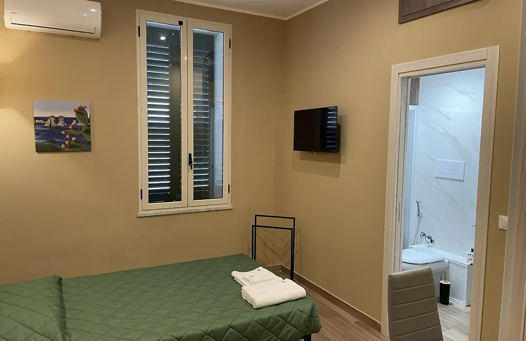 Exclusive B&B-1
