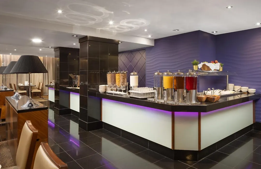 Crowne Plaza London Ealing By Ihg-1