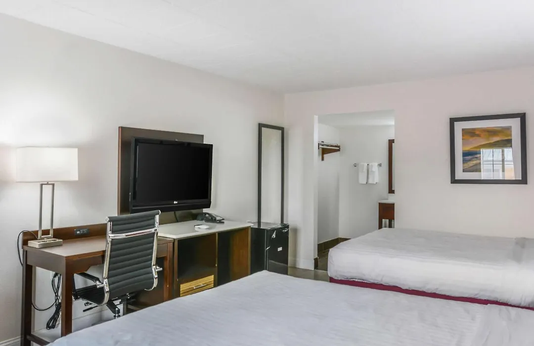 Rodeway Inn Milford-1