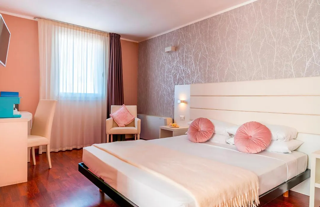Hotel Formula Int. & Puravita Spa-1