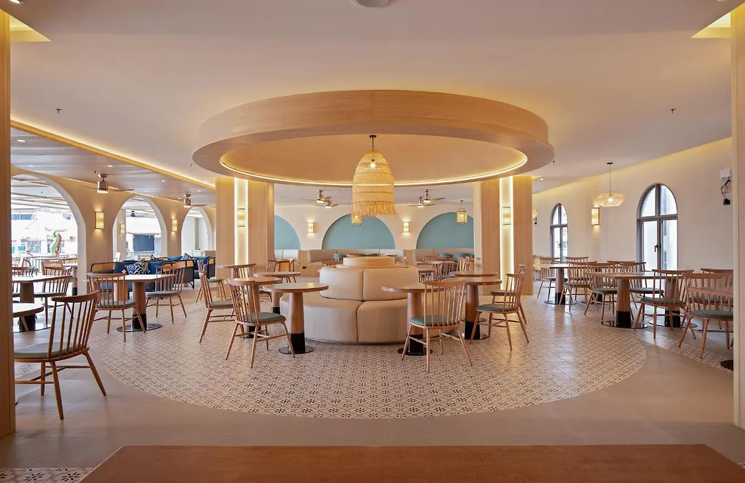 Jomtien Thani Hotel-1