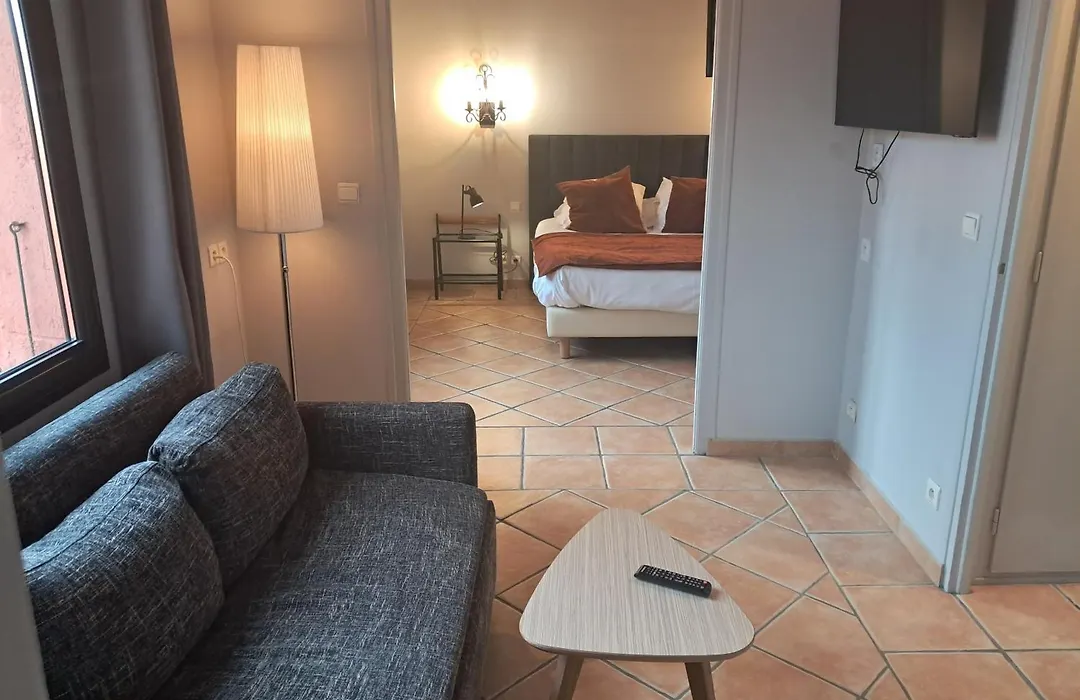 Le Relais Des Trois Mas-1