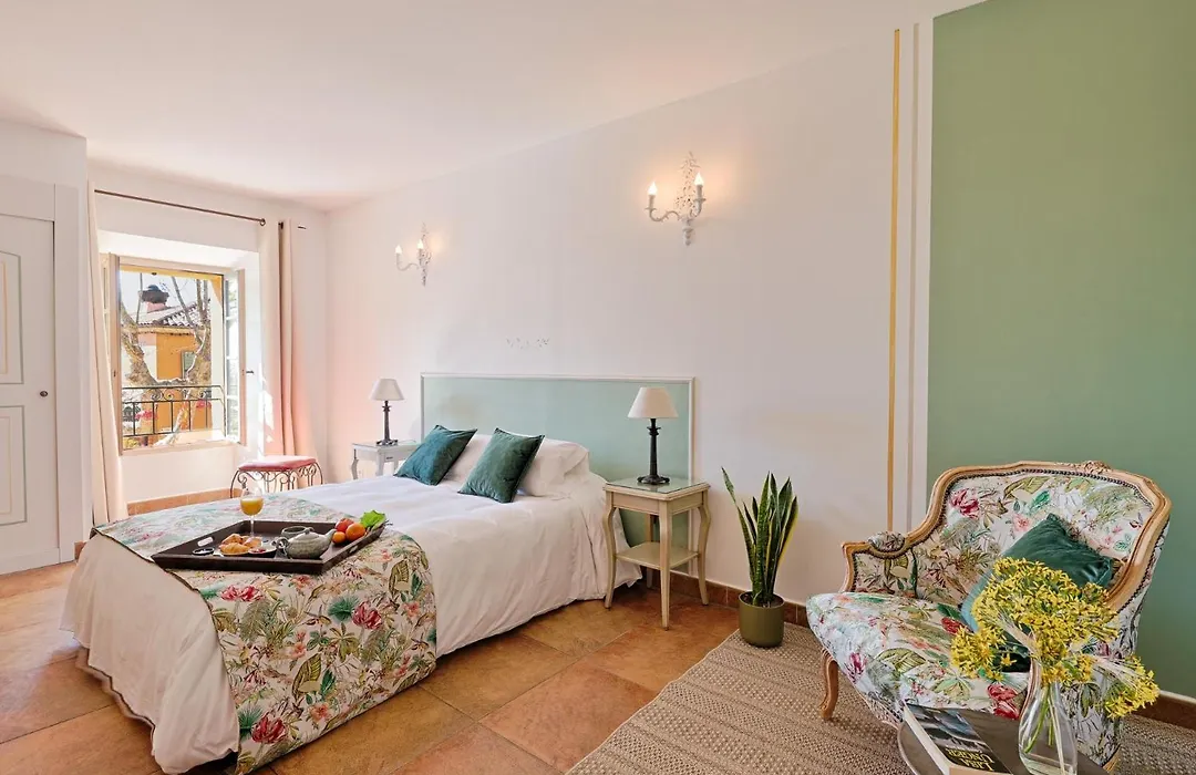 Hostellerie Du Cigalou-1