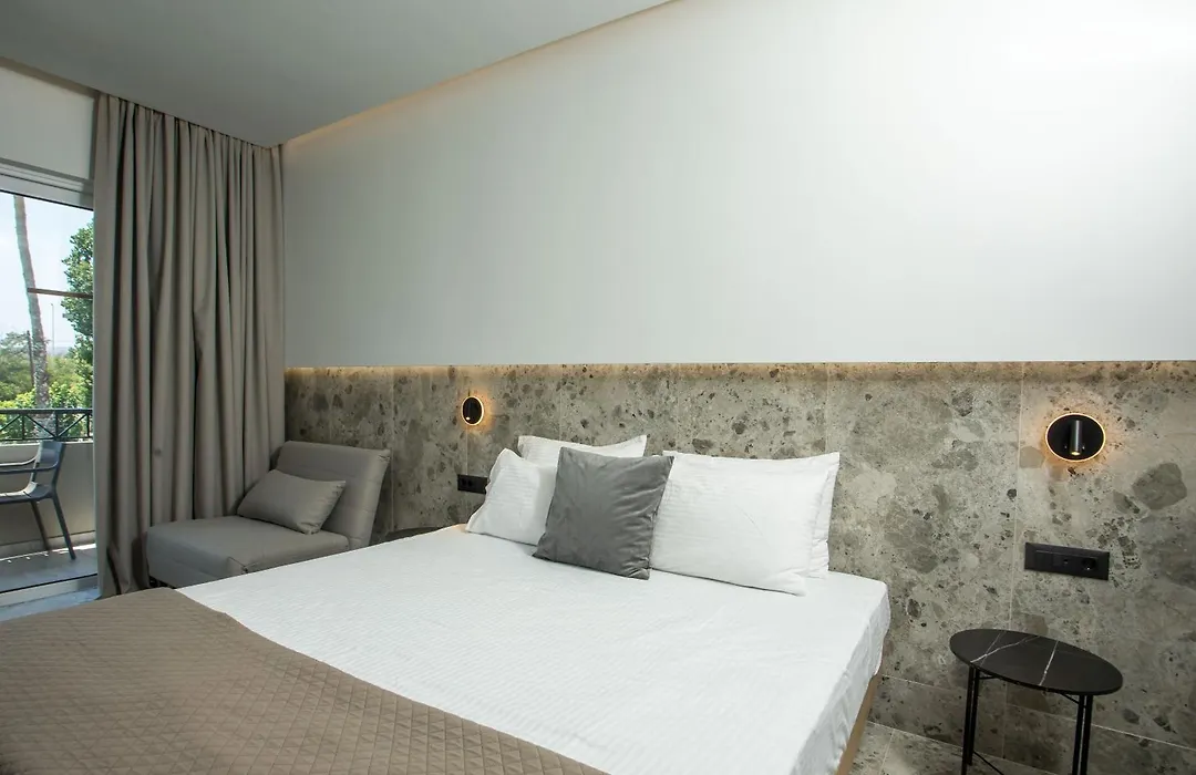 Dias Studios&Suites-1