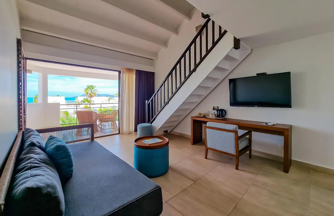 Hommage Hotel & Residences-1
