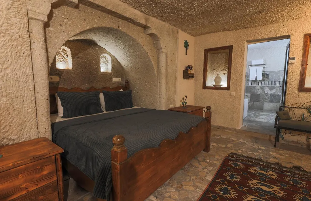 Maccan Cave Hotel-1