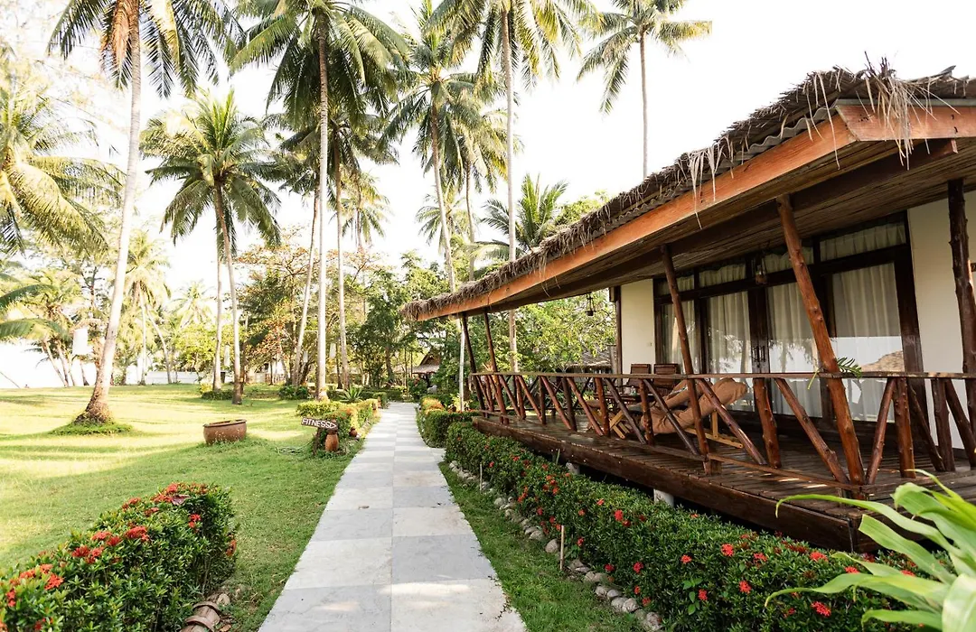 Lipa Lodge Beach Resort-1