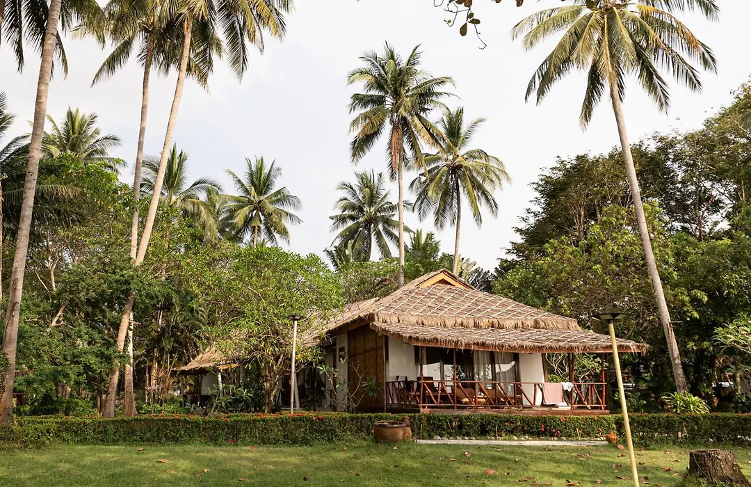 Lipa Lodge Beach Resort-1