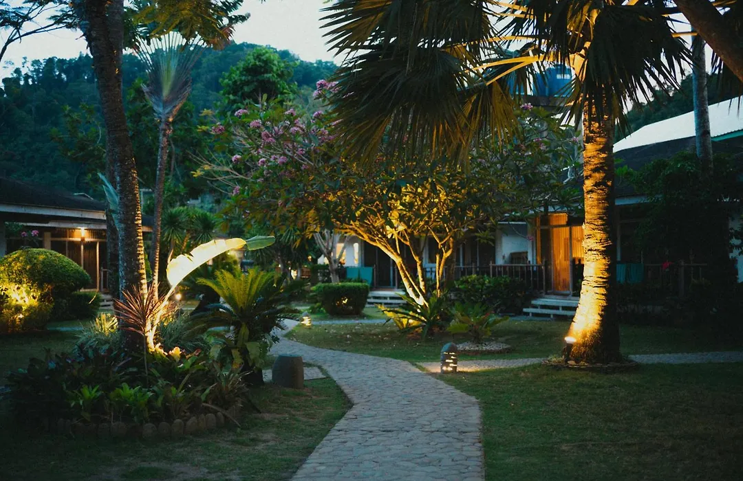 Cadlao Resort And Restaurant-1