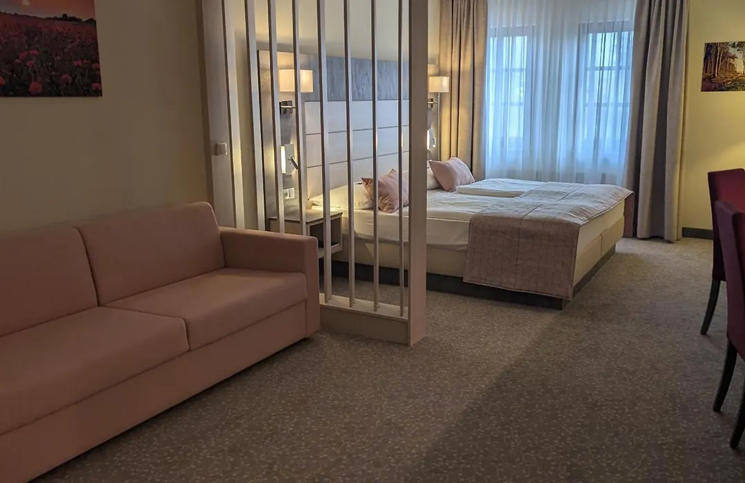 Ringhotel Warnemuender Hof-1
