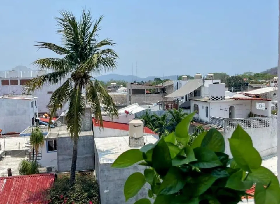Hux Express-Huatulco-1