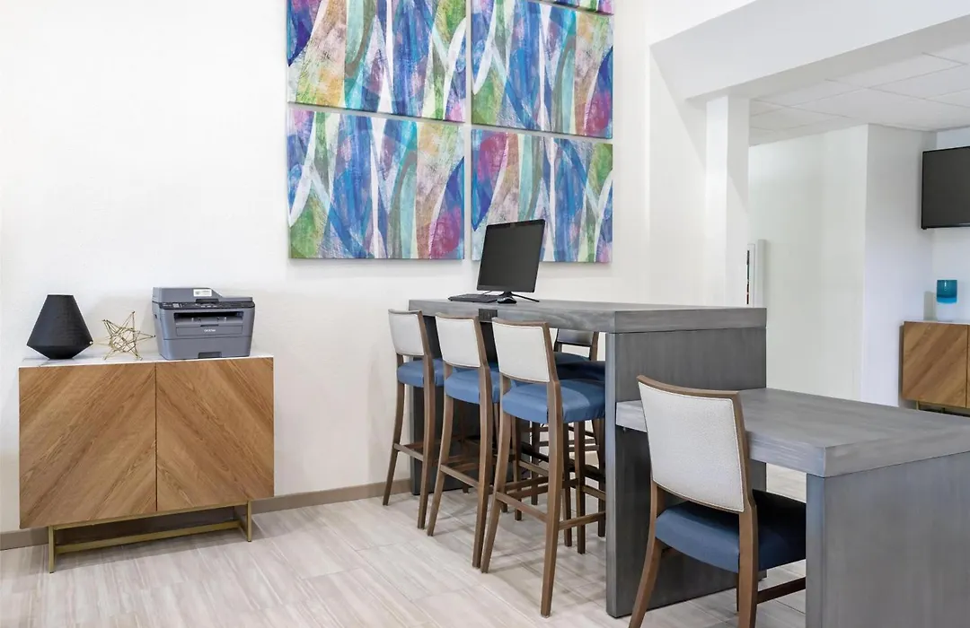 Best Western Plus Executive Hotel & Suites-1