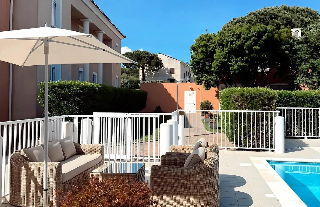 Hotel Thalassa-1