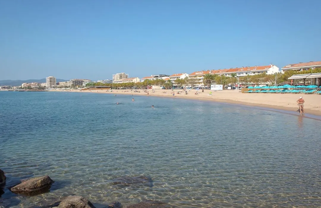Hotel Sable Et Soleil - Port, Plage & Jacuzzi Prive-1