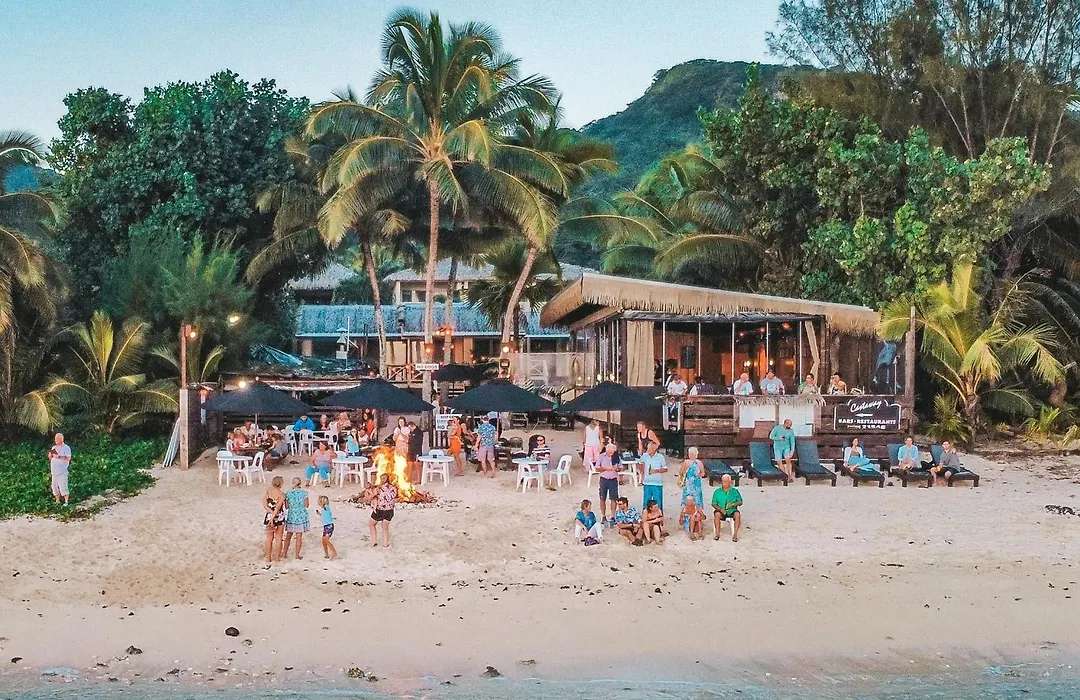 Castaway Resort-1