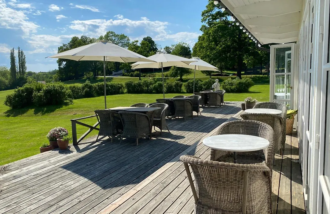 Stegeborg Traedgardshotell-1