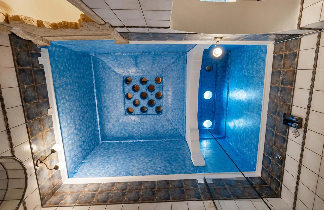 Belmondo Hotel-1