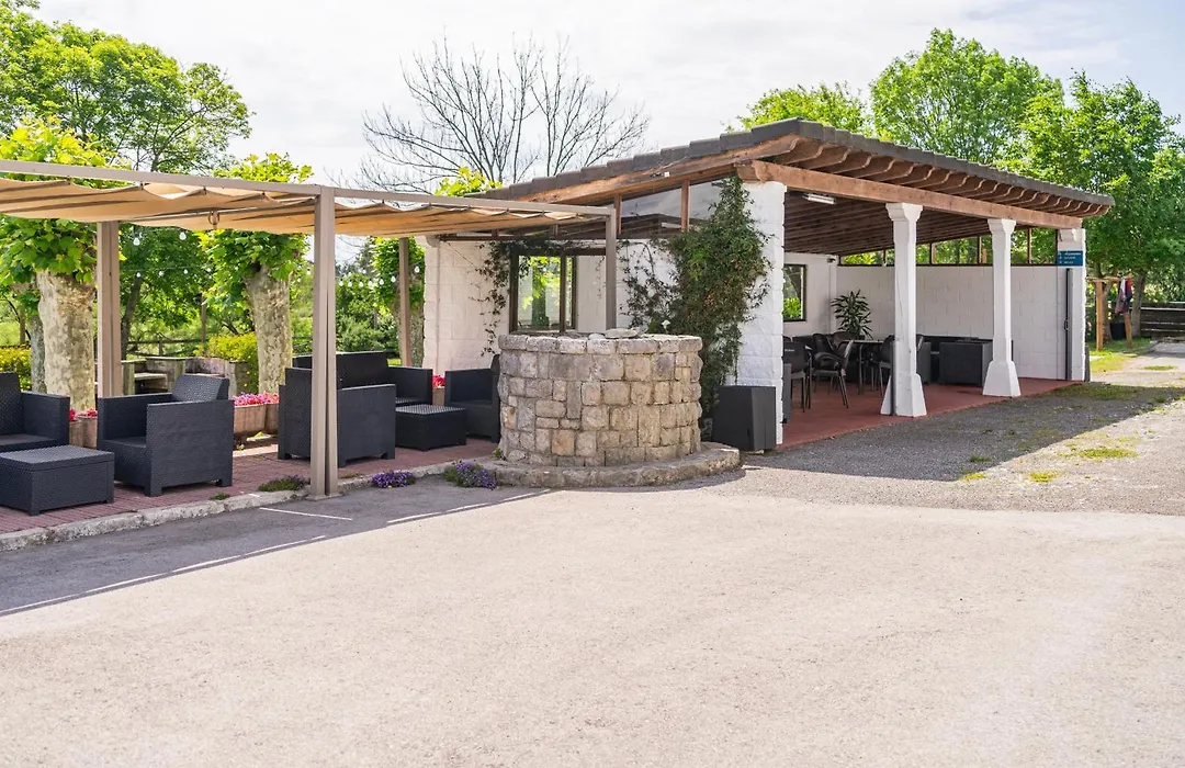 H.A.N.D Surf Hostel-1