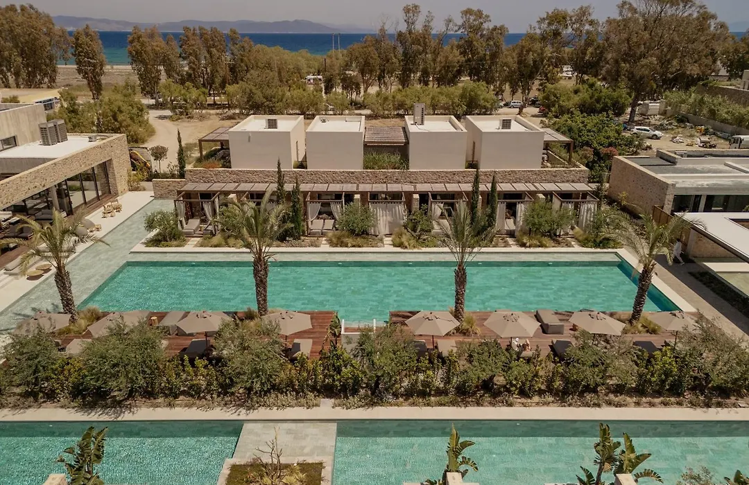 Theros All Suite Hotel - Adults Only-1
