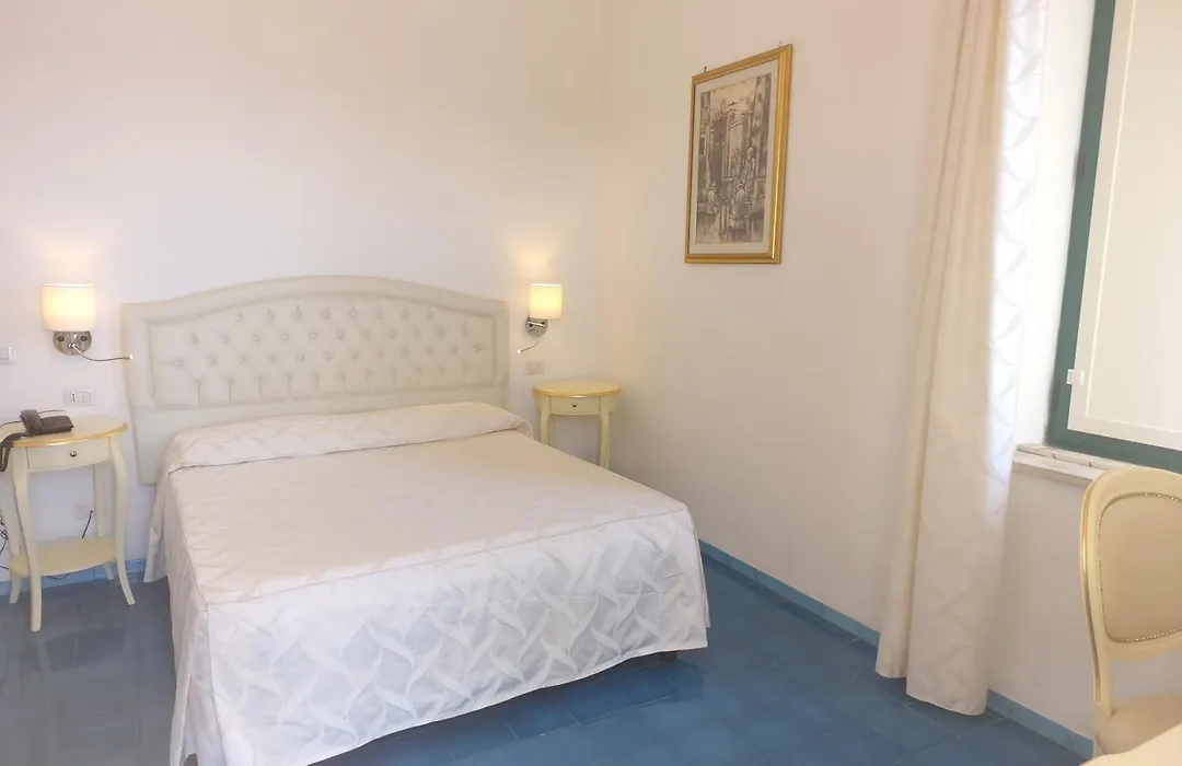 Hotel La Perla-1