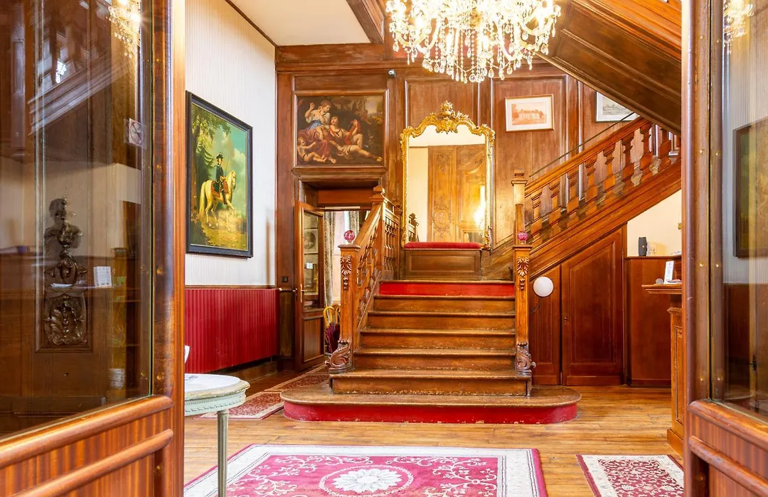 Chateau Hotel Du Colombier-1