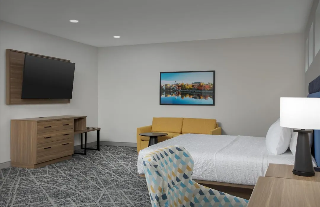 Hampton Inn & Suites Exeter-1