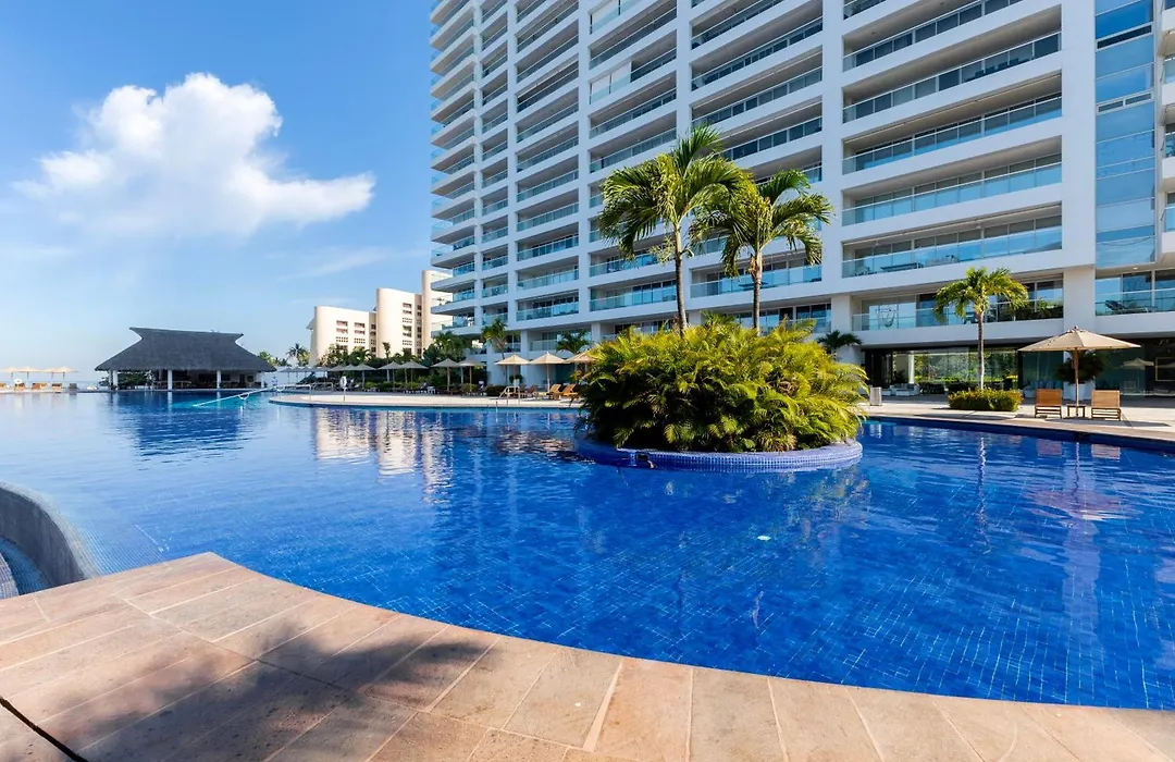 Capitalia Tres Mares Beach Residences & Marina-1