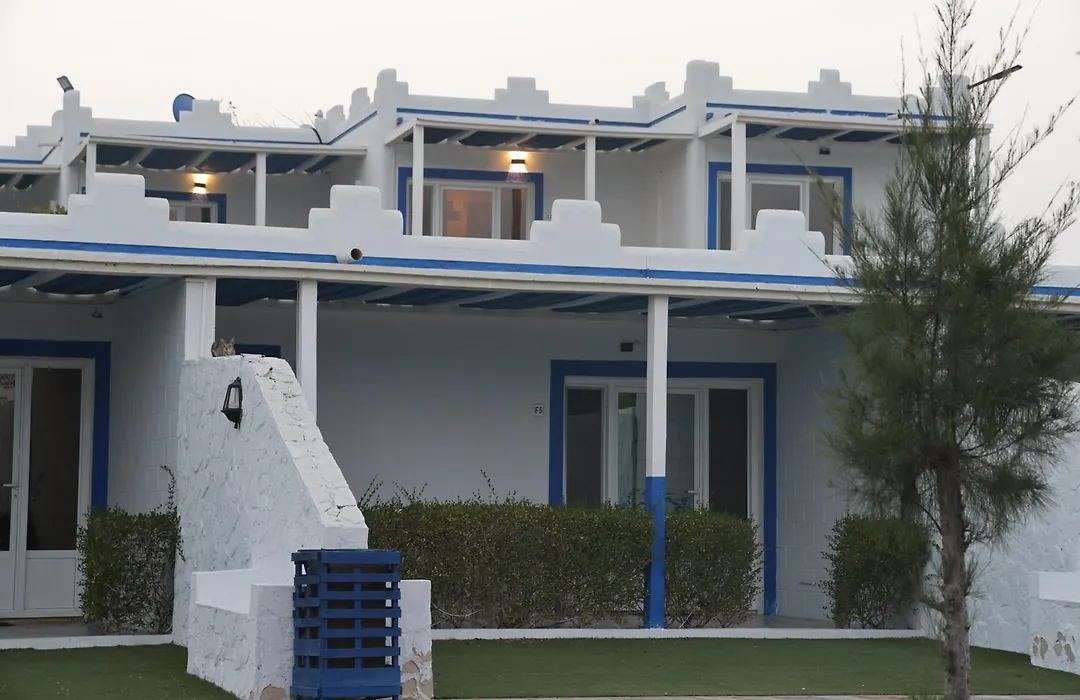 Al-Ashkhara Beach Resort منتجع شاطئ الأشخرة-1