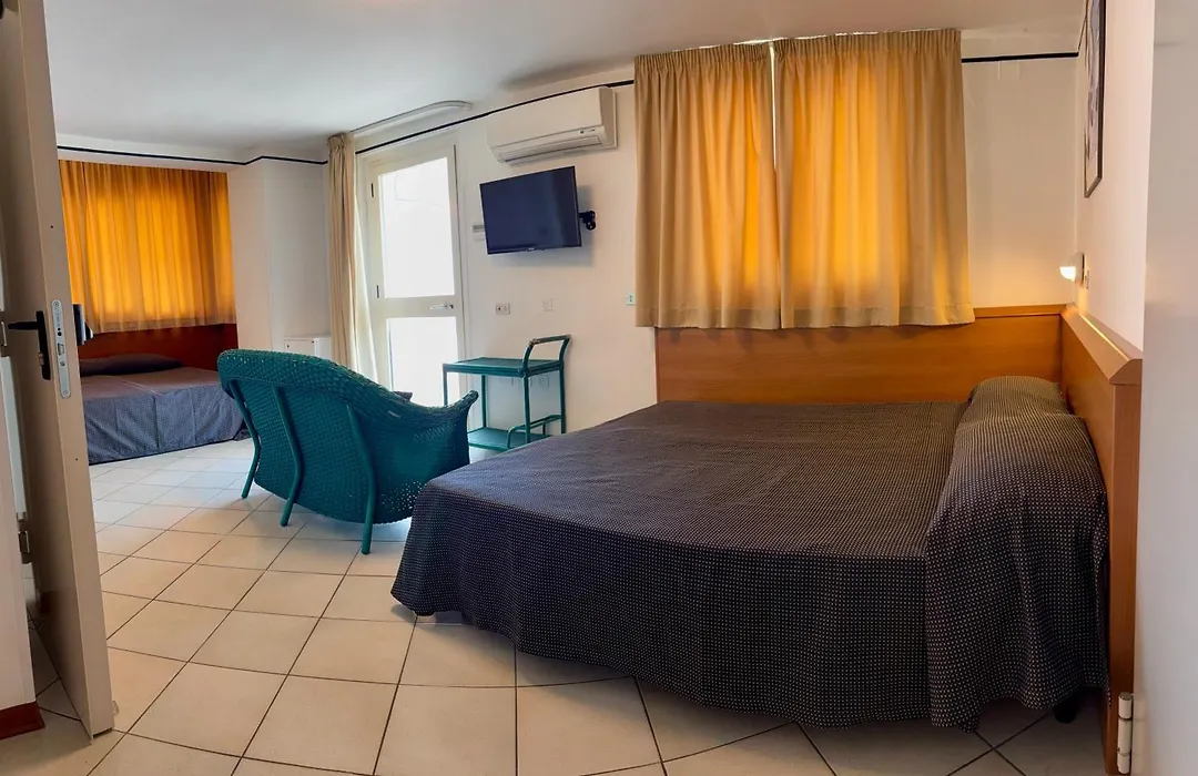 Hotel Excelsior-1