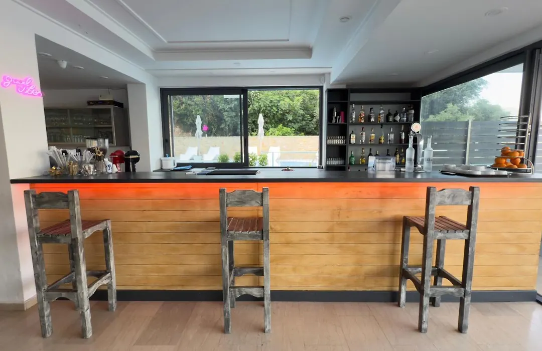 Ponti Beach Hotel-1