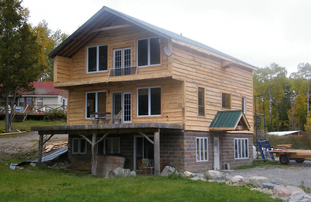 Mowat Landing Cottages-1