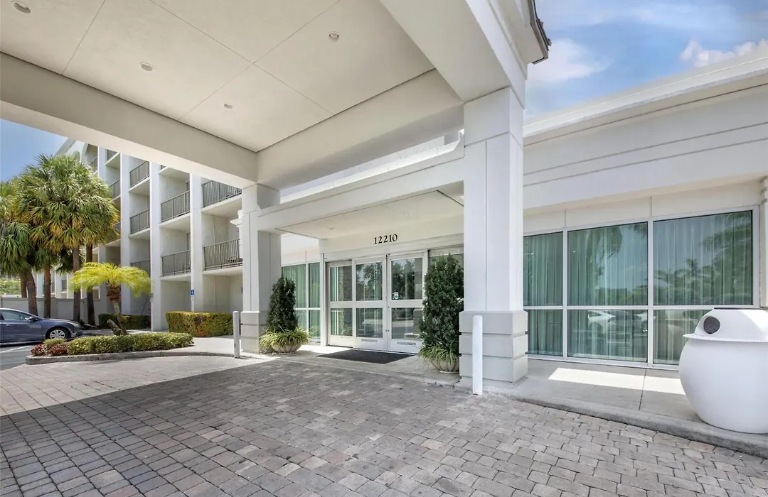 Best Western Plus North Miami-Bal Harbour-1