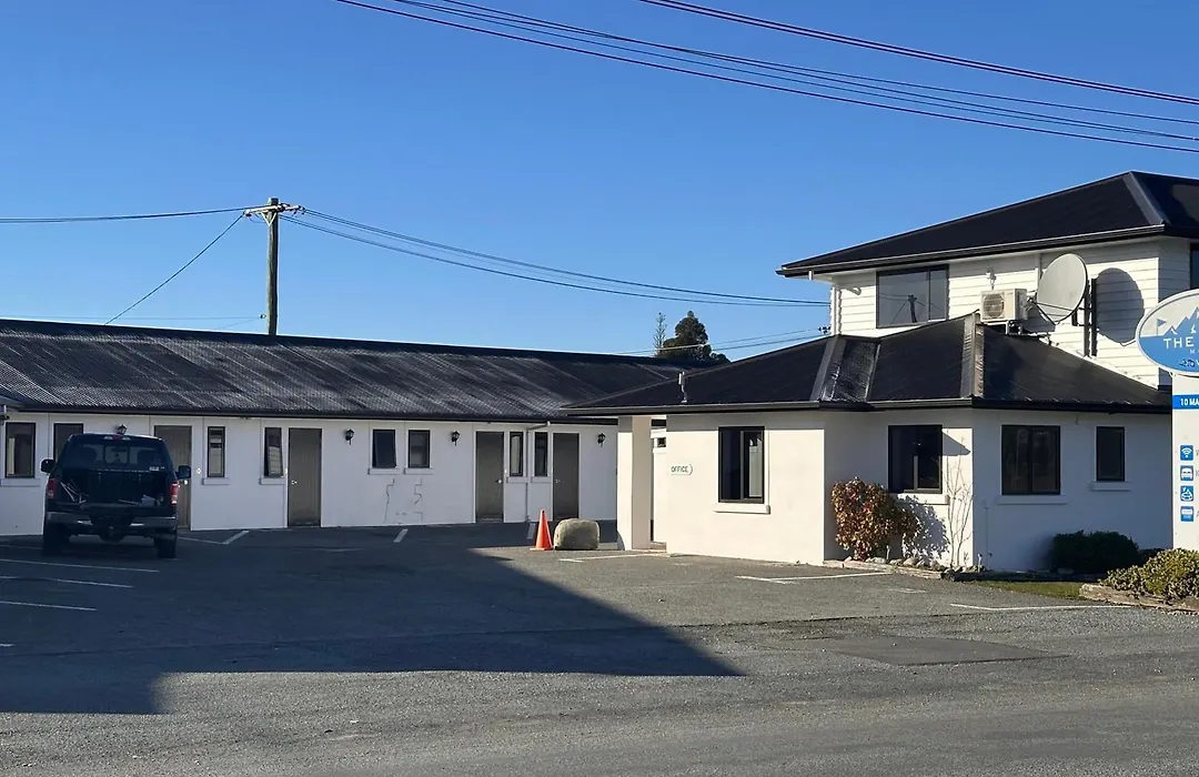 Lakes Suites-1