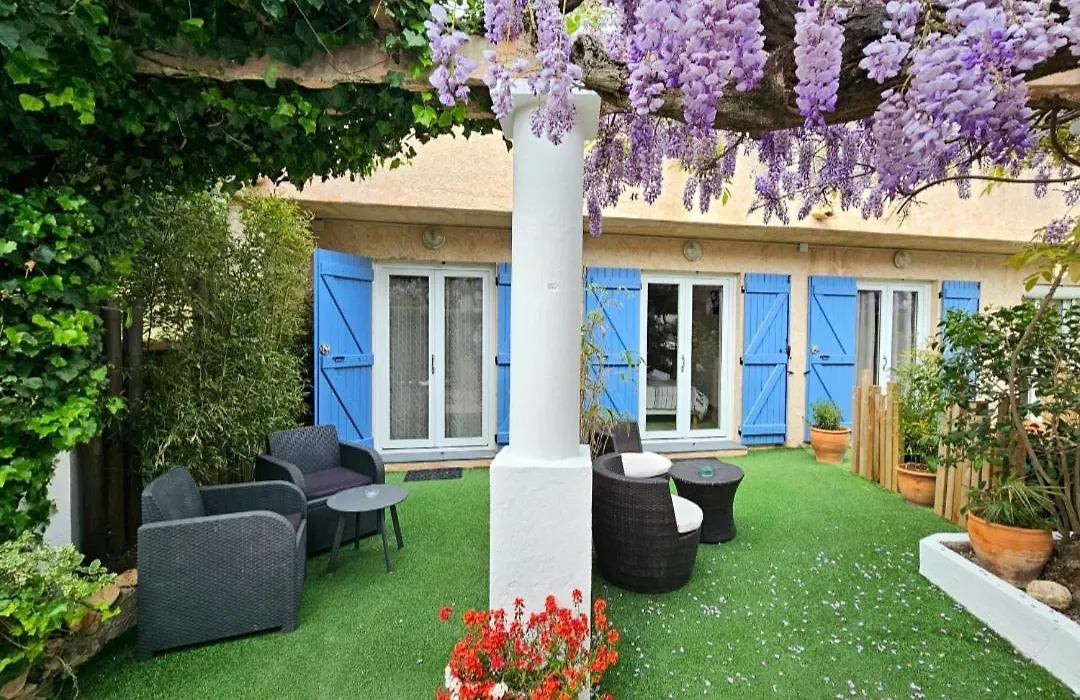 Chez Louis-1