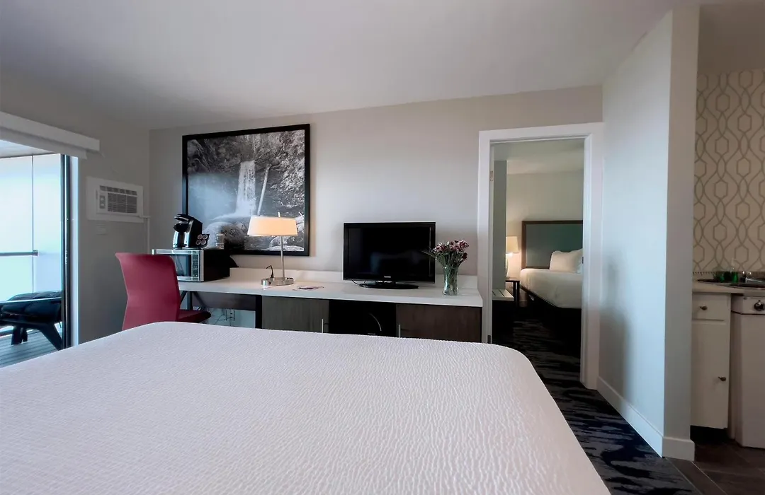 The Oceanside, A Coast Hotel-1