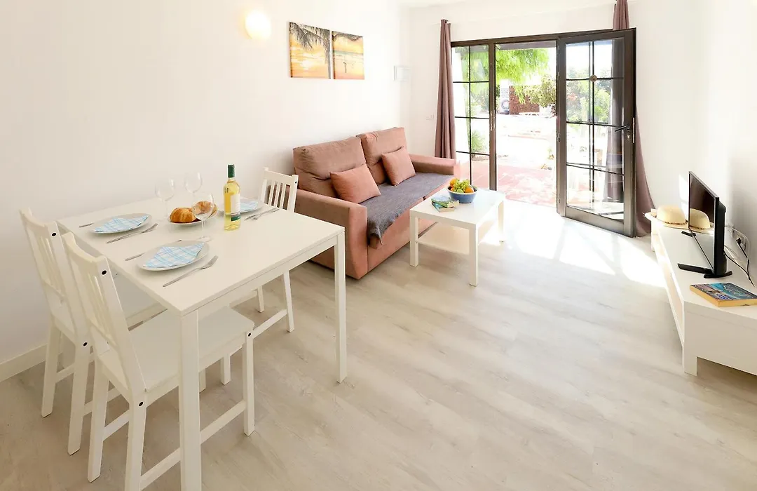 Salmarina Bungalows-1