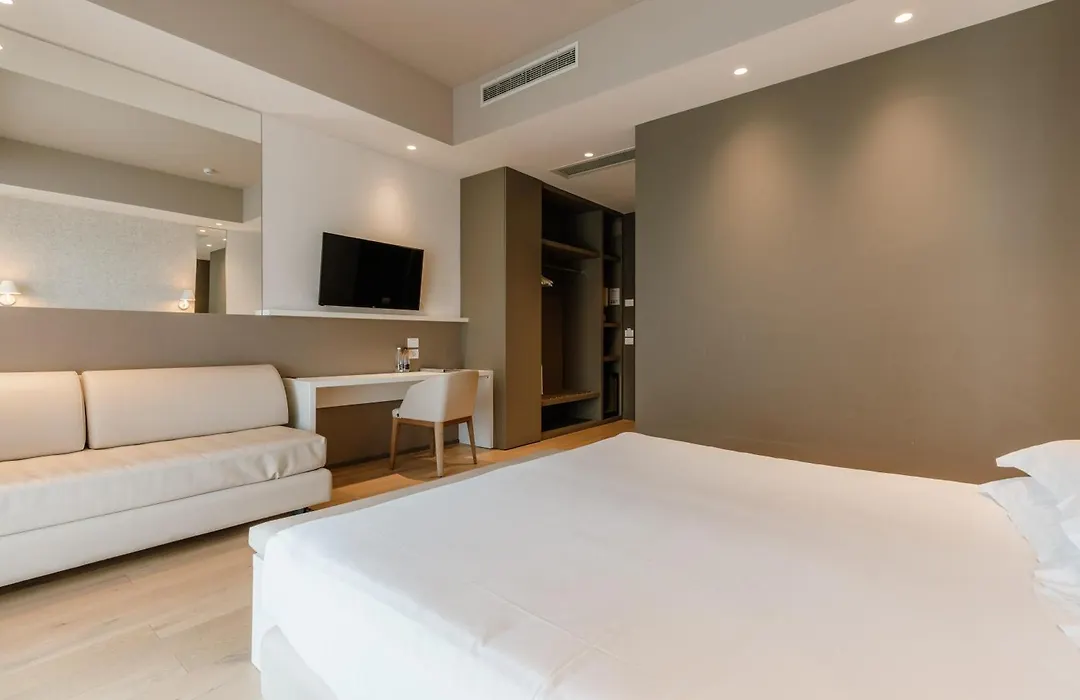Hotel Monte Baldo E Villa Acquarone-1