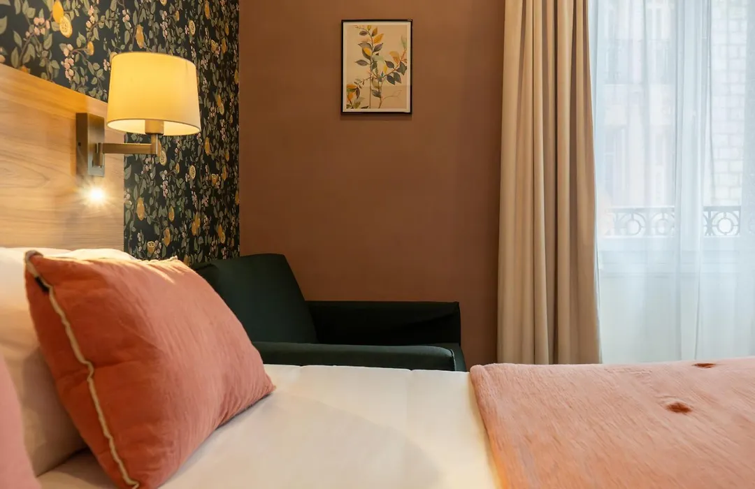 Hotel De France, Un Hotel Ammi-1