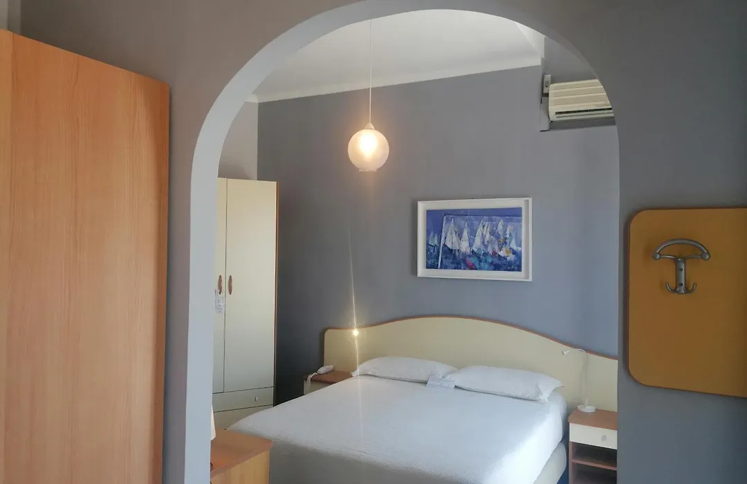 Hotel Casa Di Meglio-1